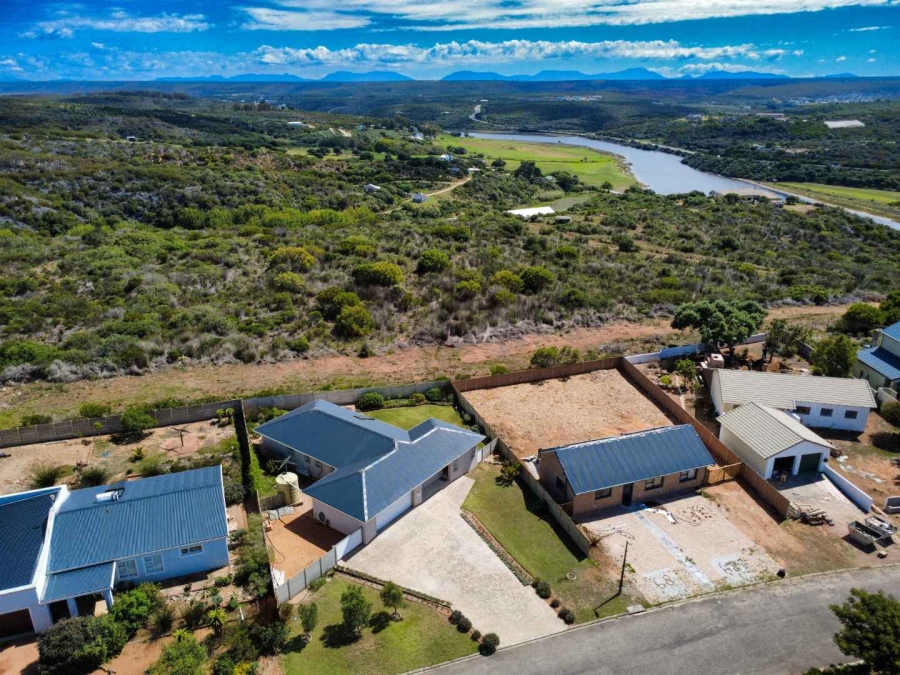 3 Bedroom Property for Sale in Stilbaai Wes Western Cape